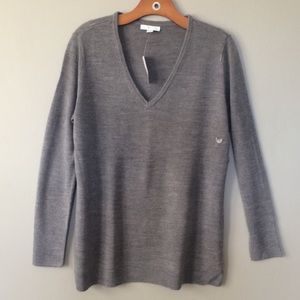 NY&Co Gray V-Neck Sweater Size XL